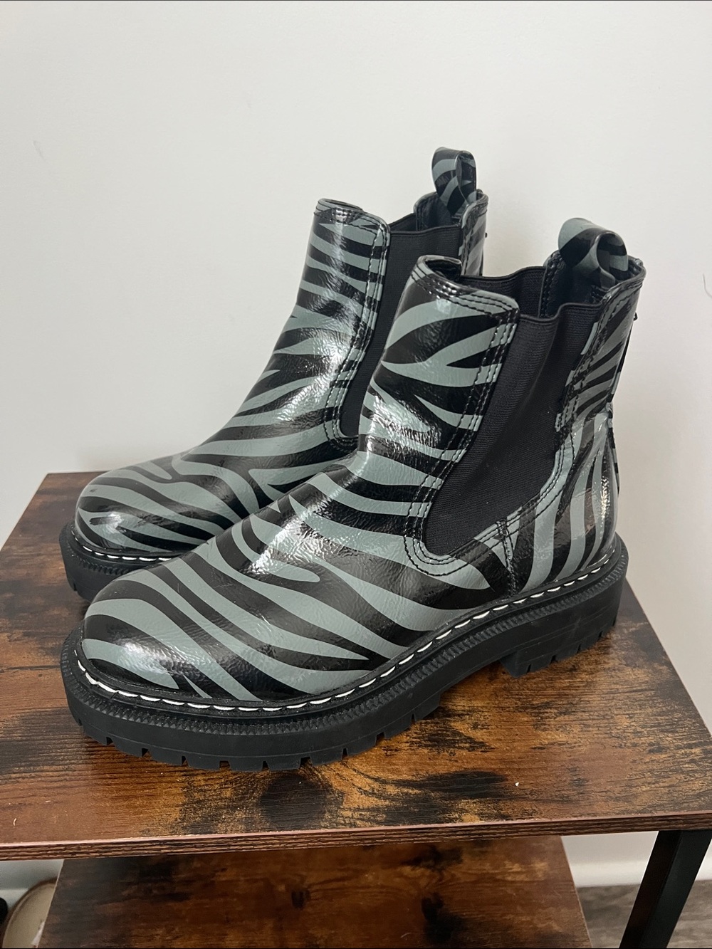 Circus by Sam Edelman Zebra Chelsea Boots 9.5 #